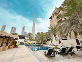Burj Khalifa View Art Inspired Designer 2 BDR with Cozy Balcony, Dubai
